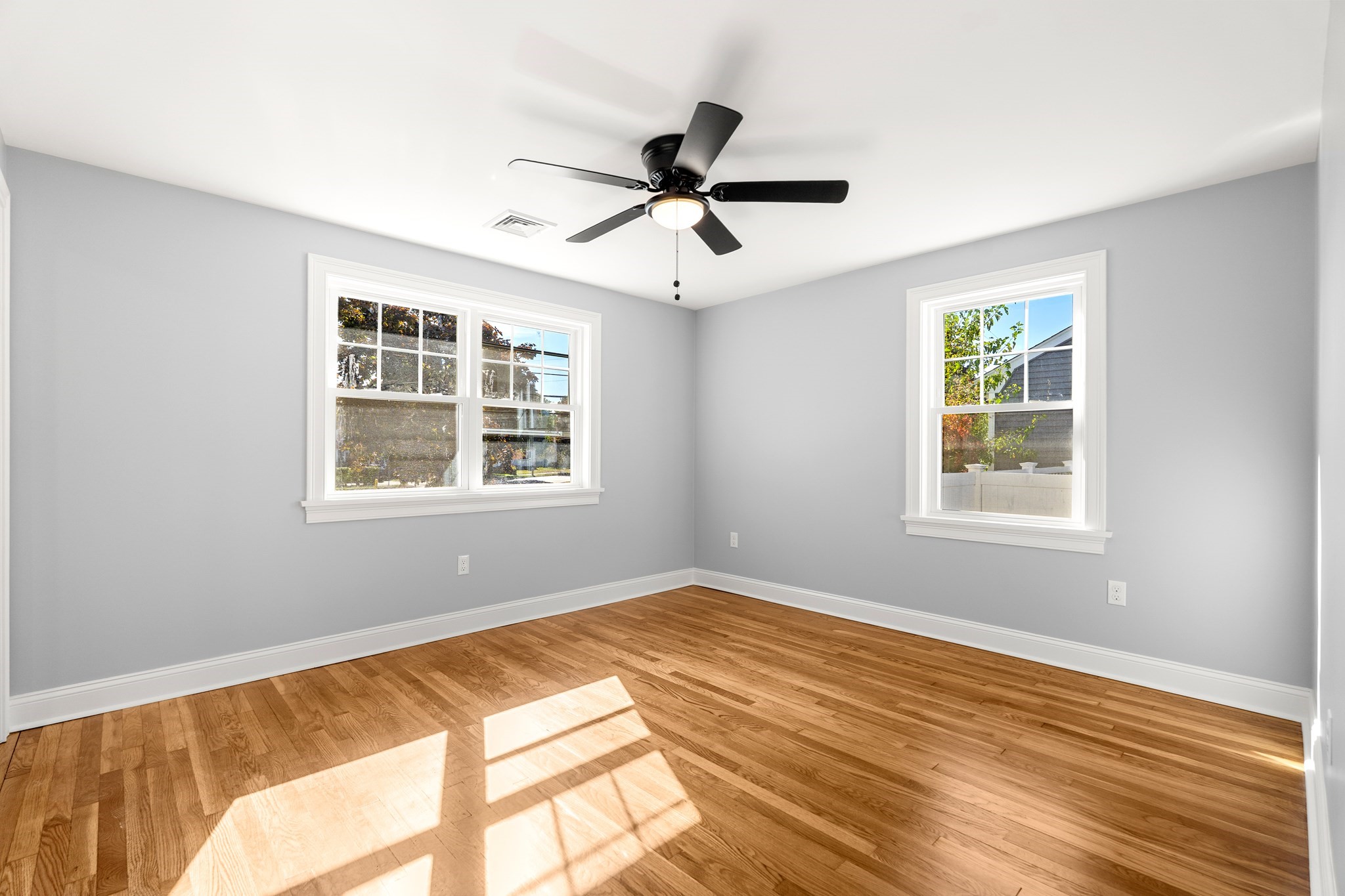 36 Macarthur Blvd Property Photo 34