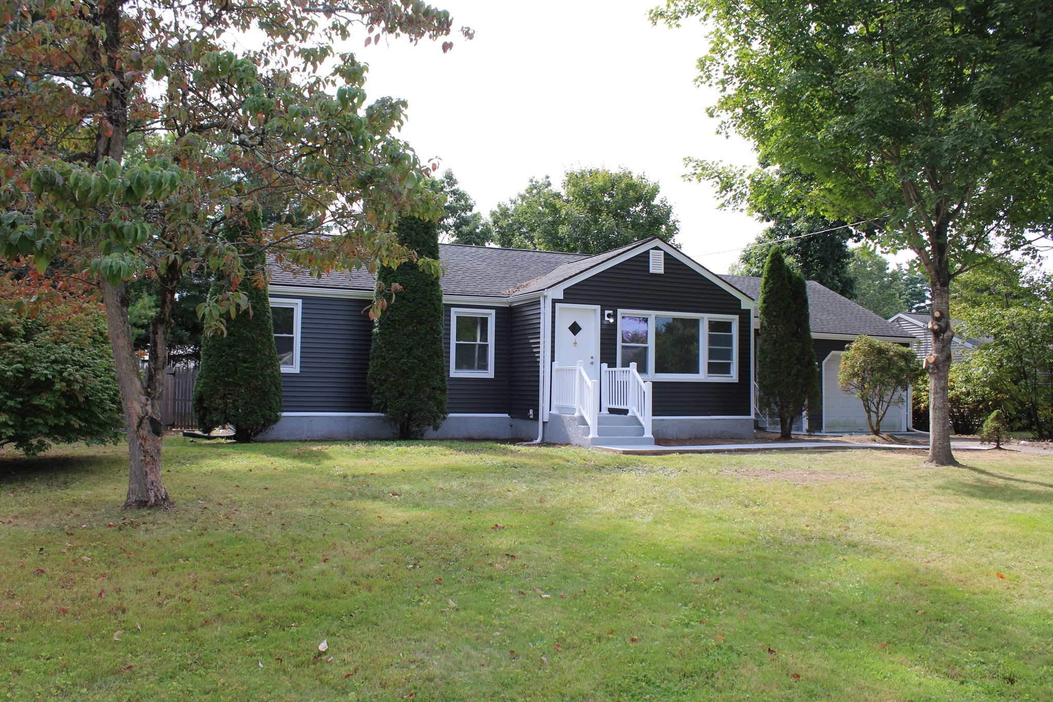 158 Woodcrest Rd Property Photo 1