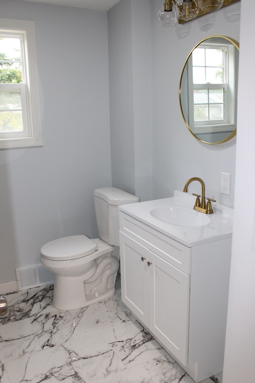 158 Woodcrest Rd Property Photo 5