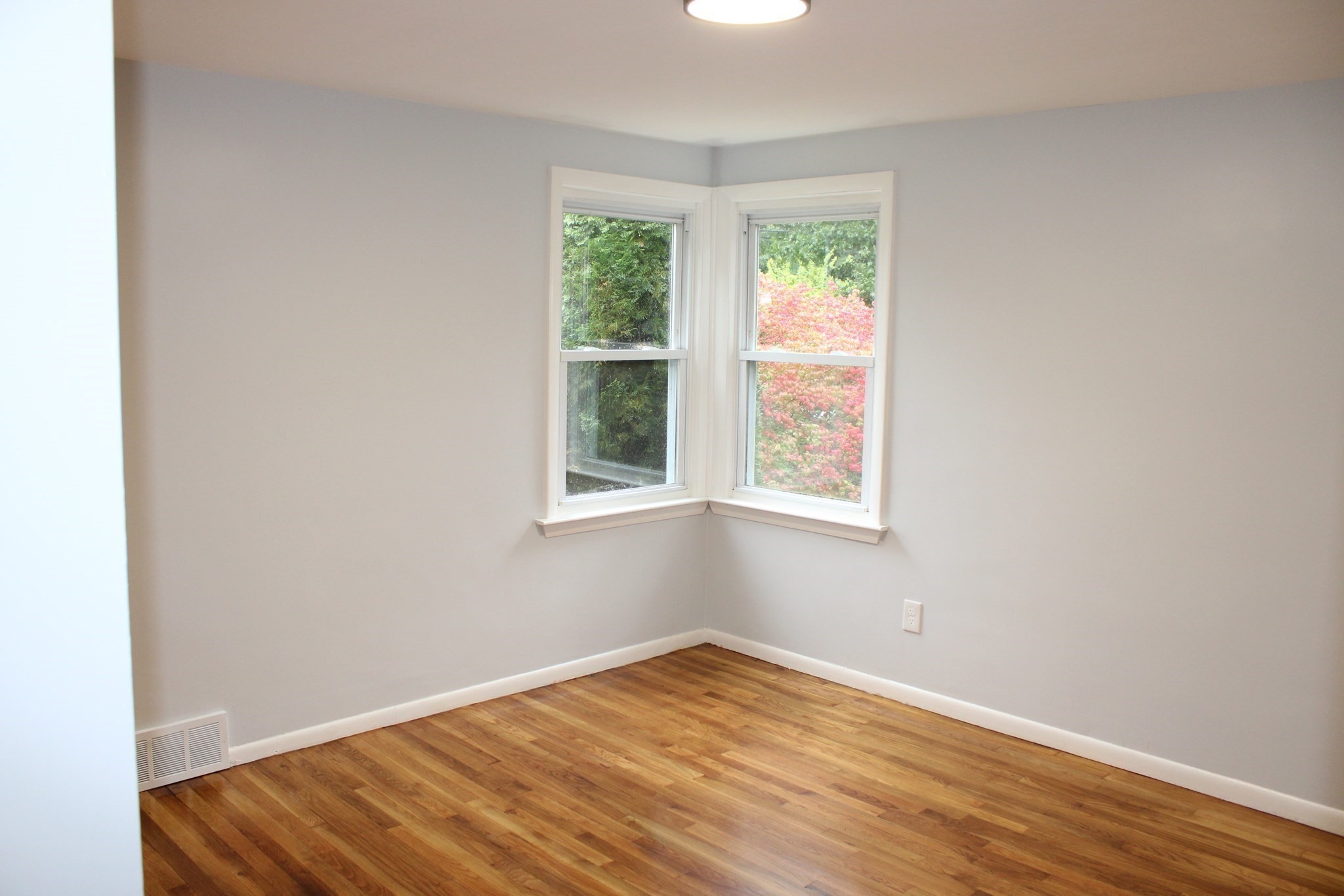 158 Woodcrest Rd Property Photo 9