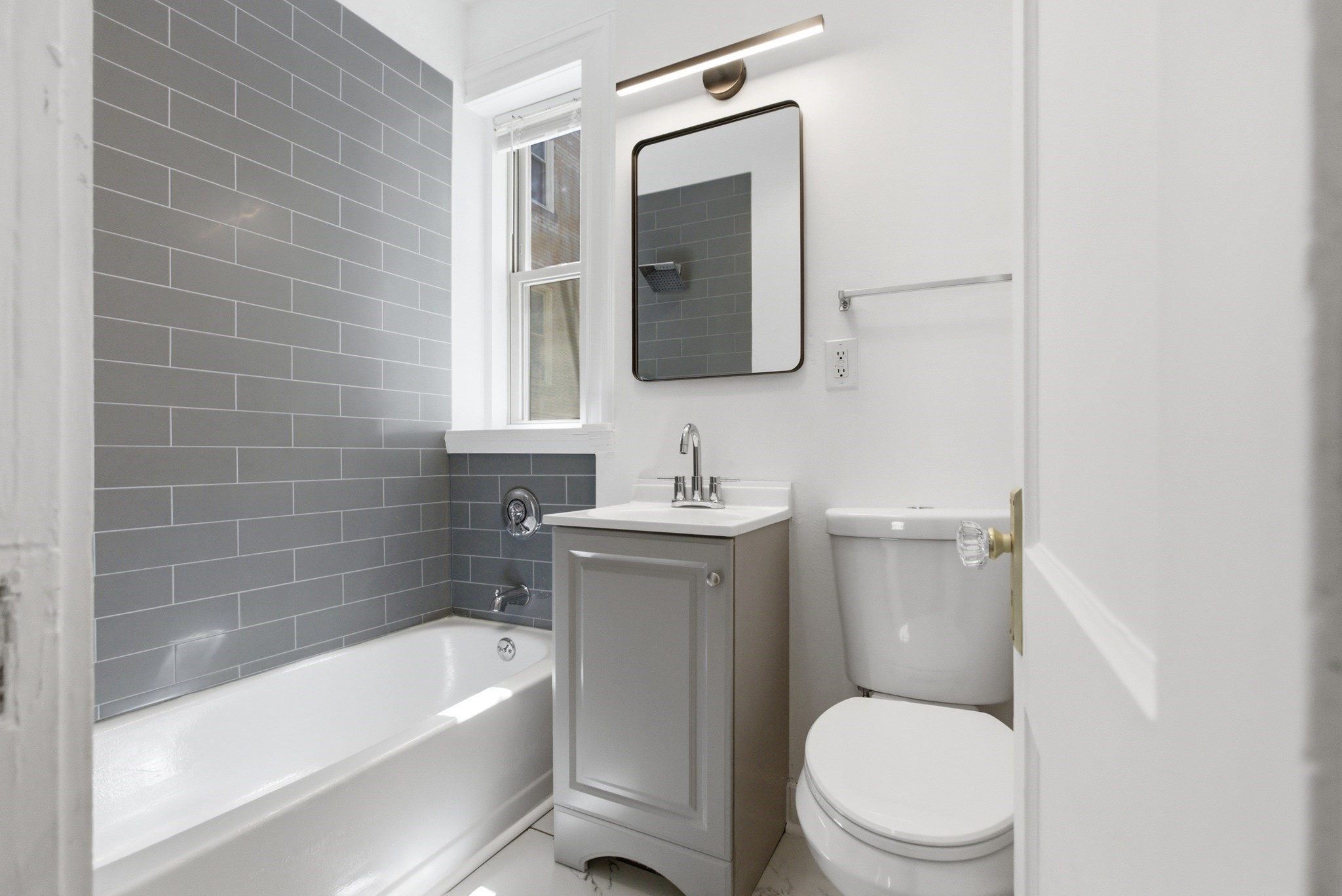 1673 Commonwealth Ave # 3 Property Photo 8