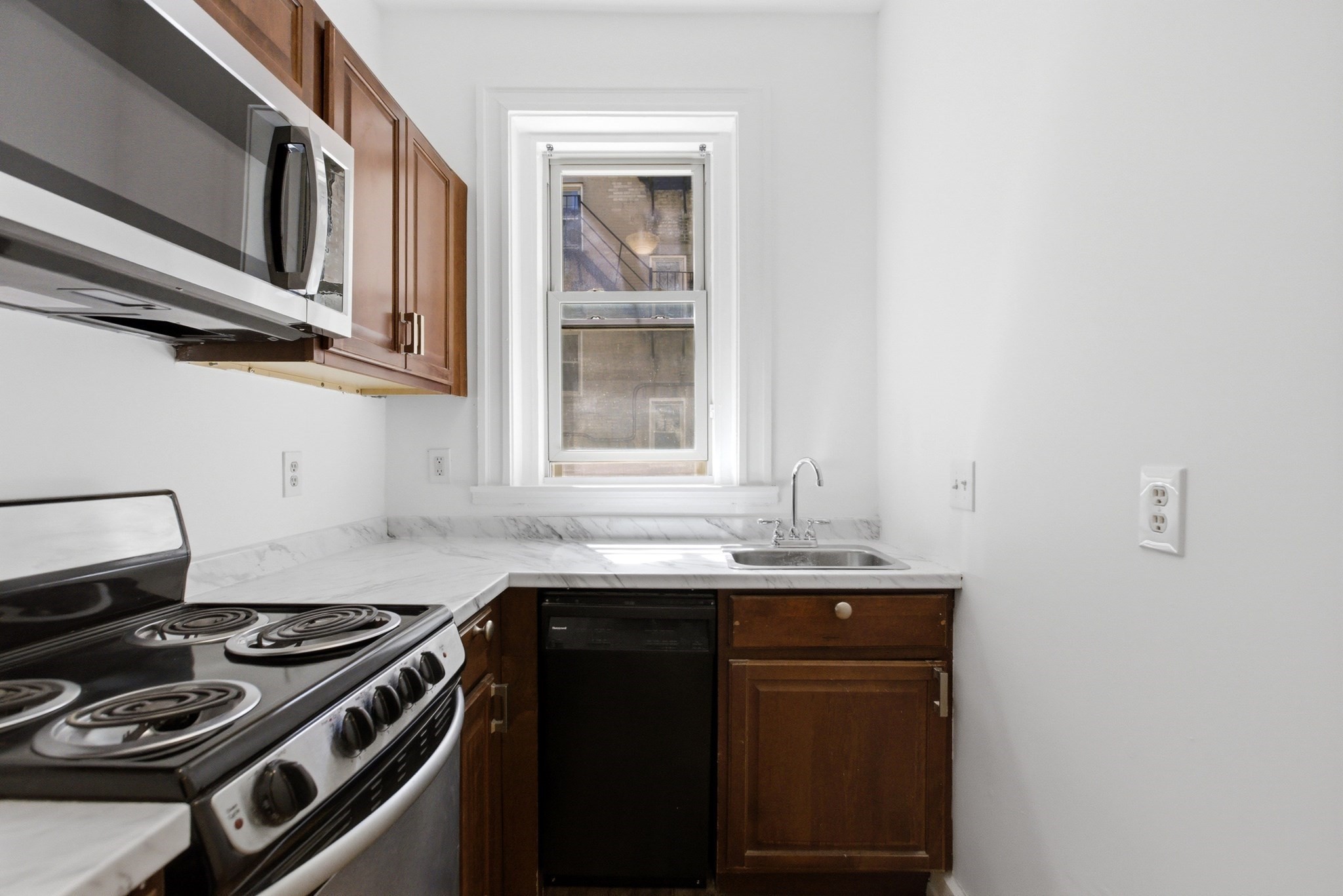 1673 Commonwealth Ave # 3 Property Photo 10