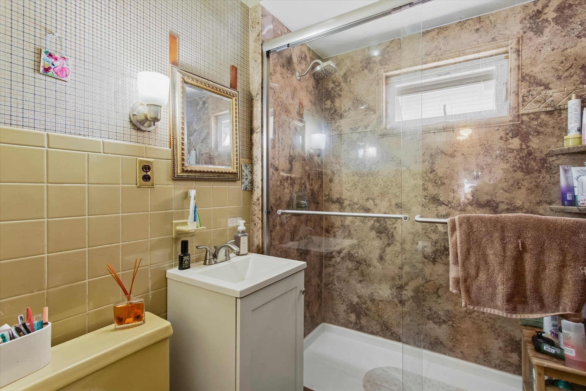 14 Beckert Ave Property Photo 7