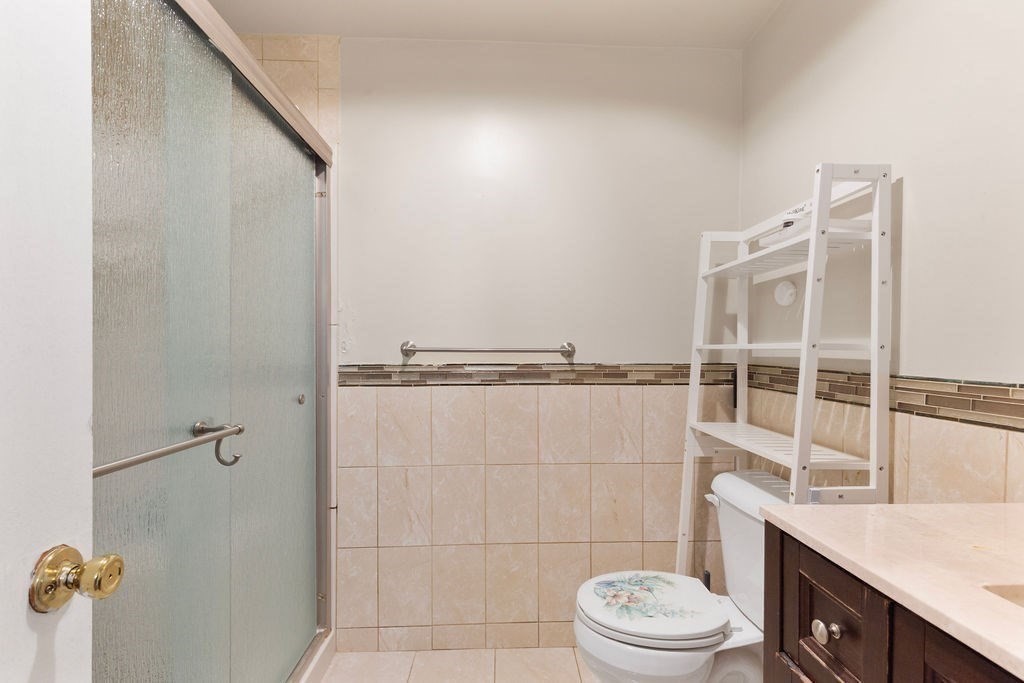 71 Dwinell Rd Property Photo 17