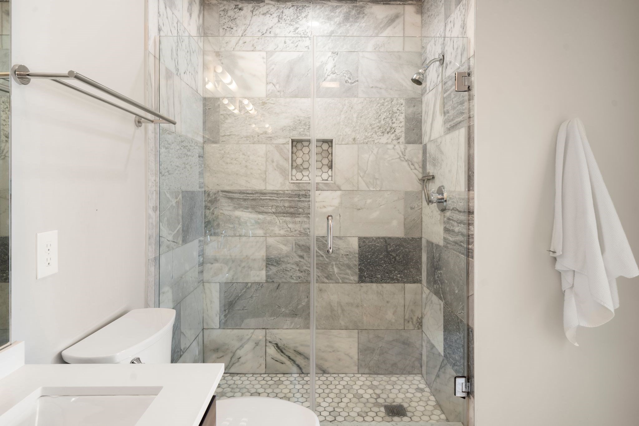 10 Everett # 401 Property Photo 19
