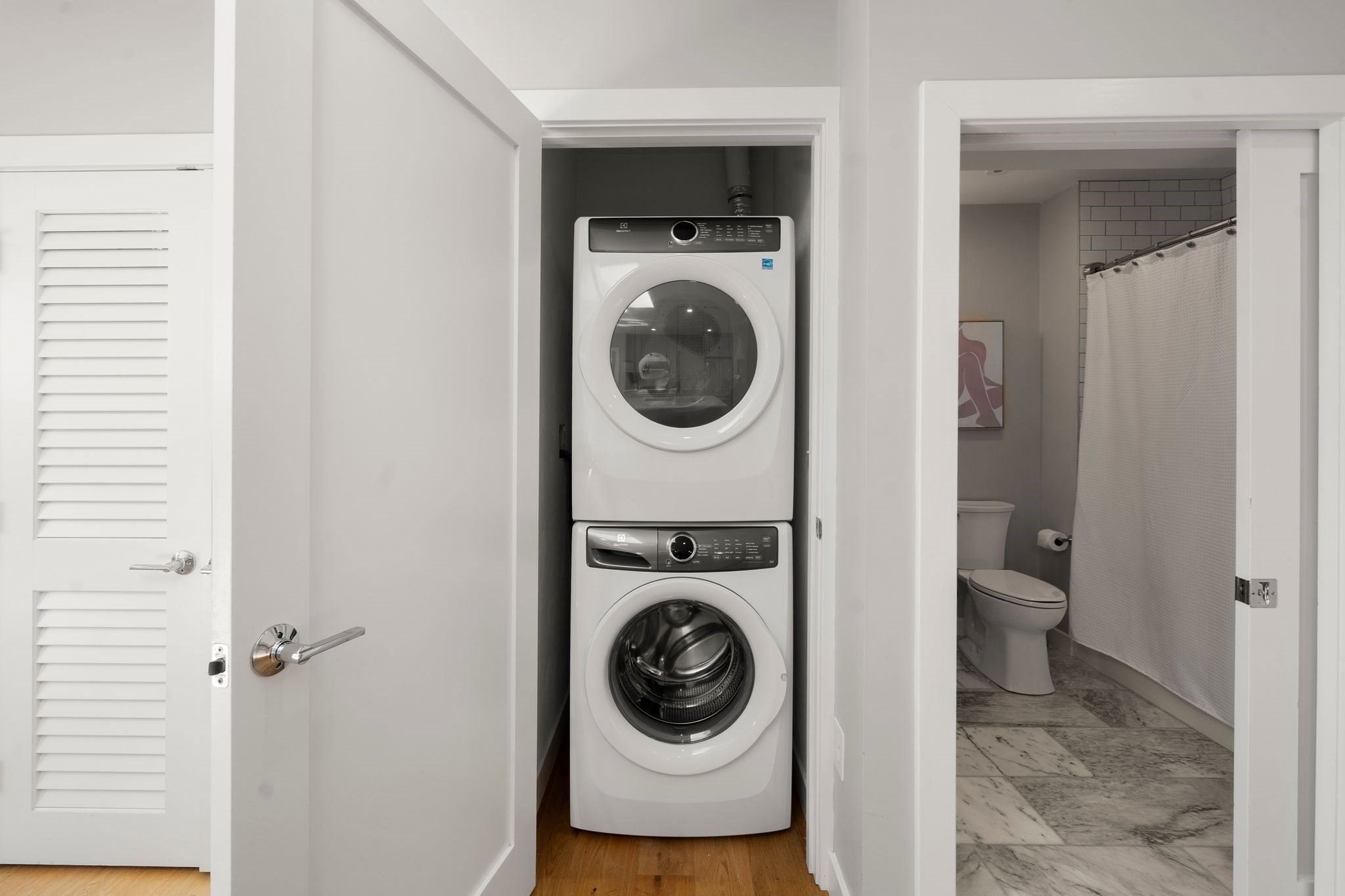 10 Everett # 401 Property Photo 28