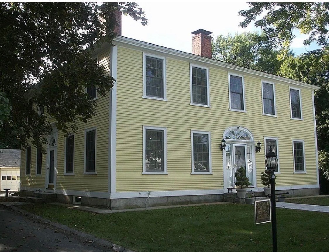 381 Boston Rd Property Photo 4