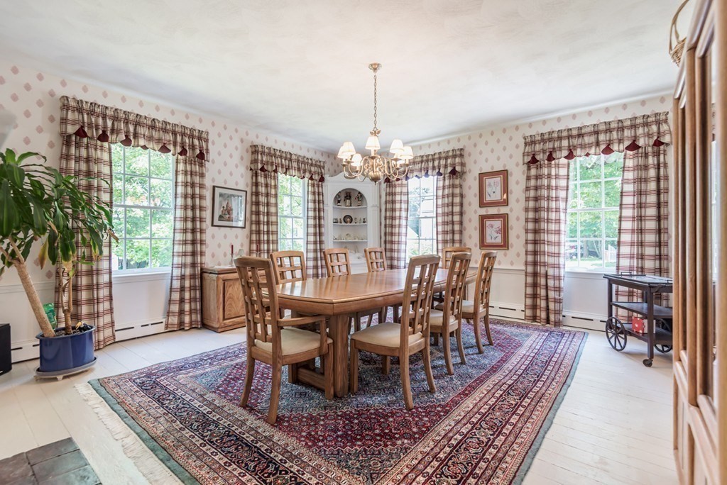 381 Boston Rd Property Photo 11