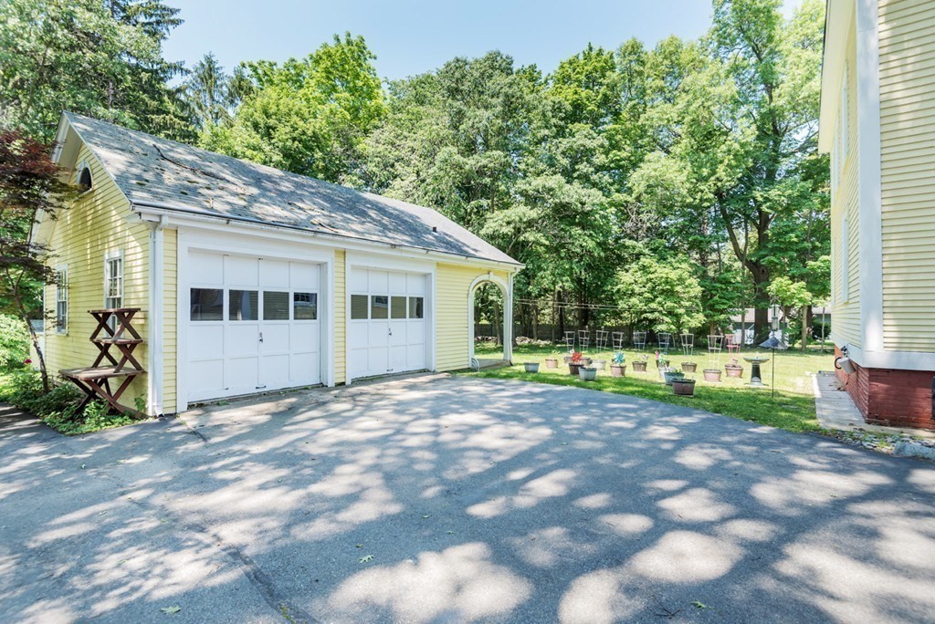 381 Boston Rd Property Photo 38