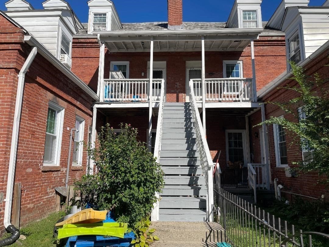 13 Center Street Property Photo 6