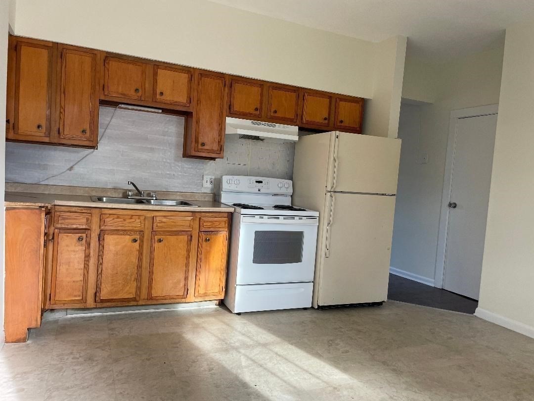 13 Center Street Property Photo 14