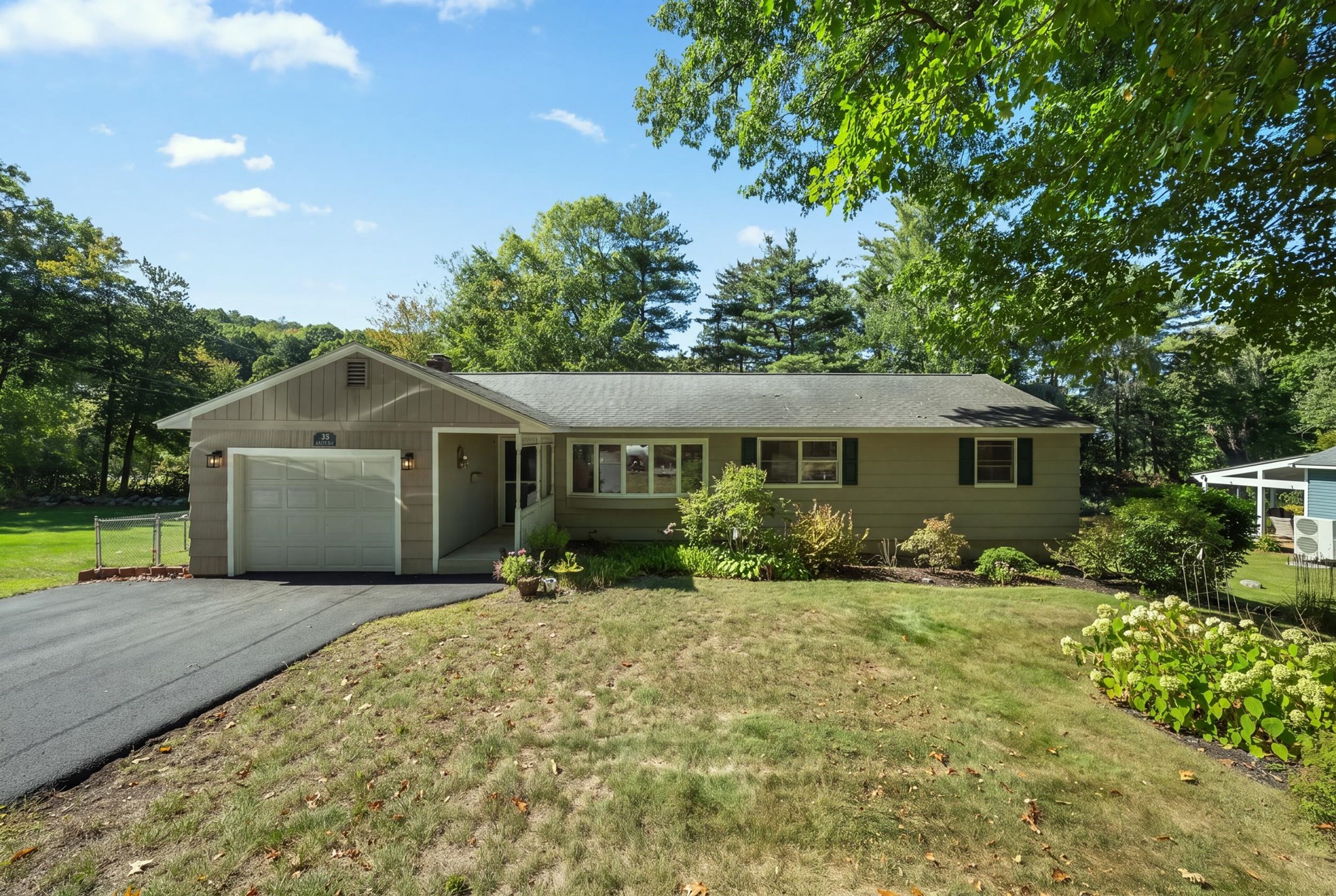 35 Harvey Lane Property Photo 1