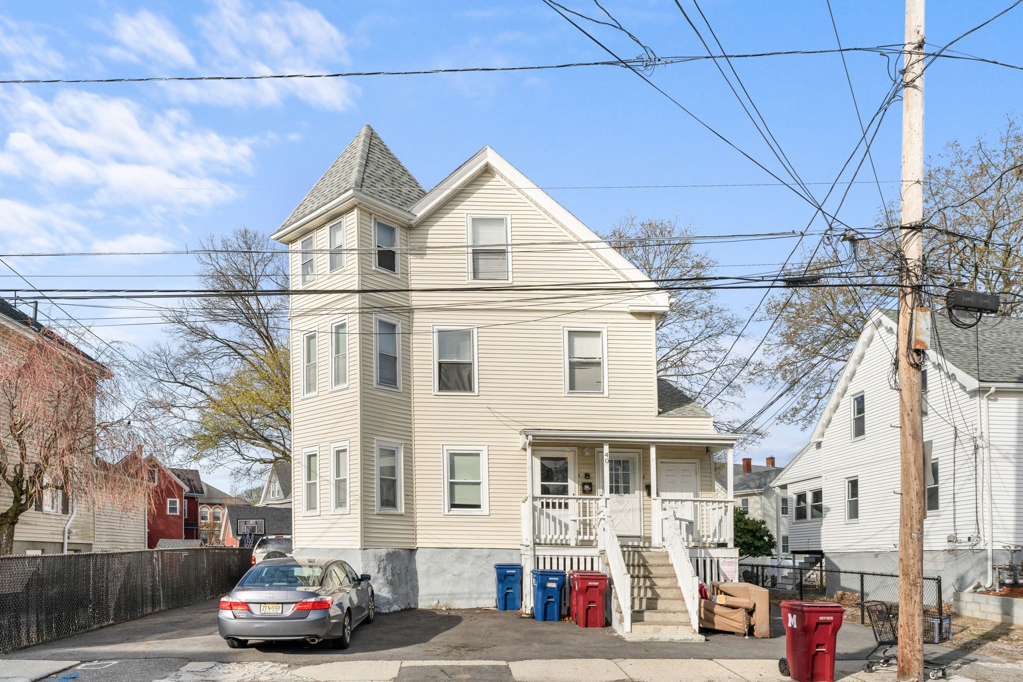 40 Hurd St Property Photo 1