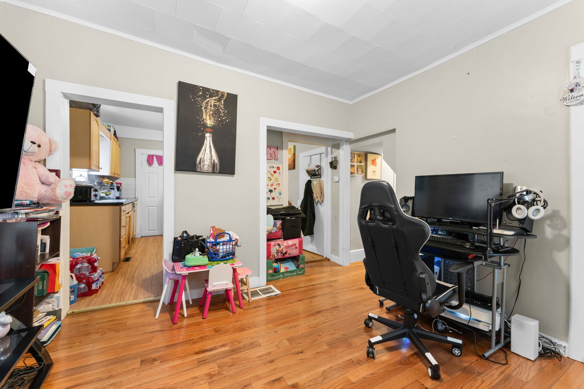 40 Hurd St Property Photo 17