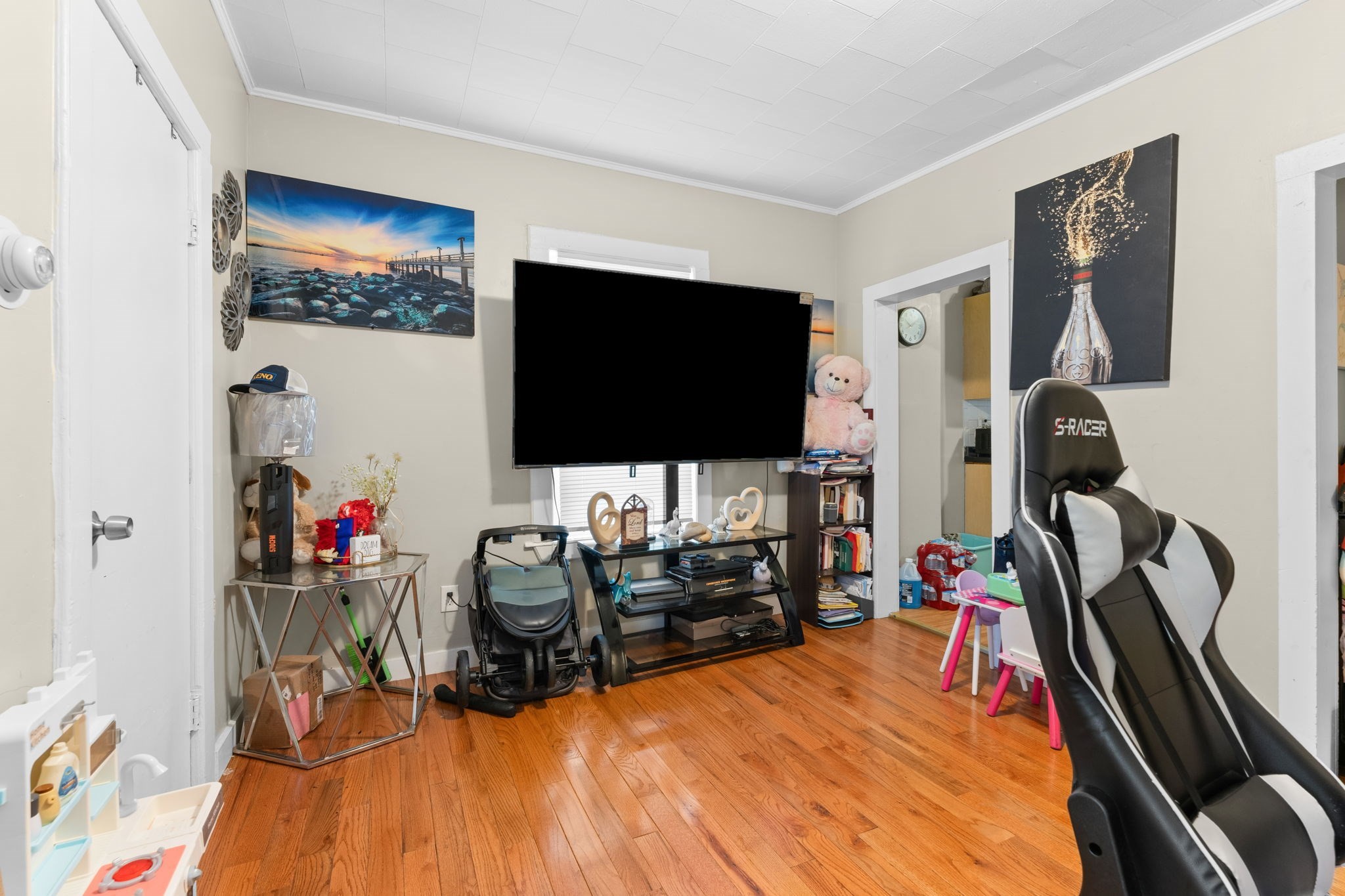 40 Hurd St Property Photo 18