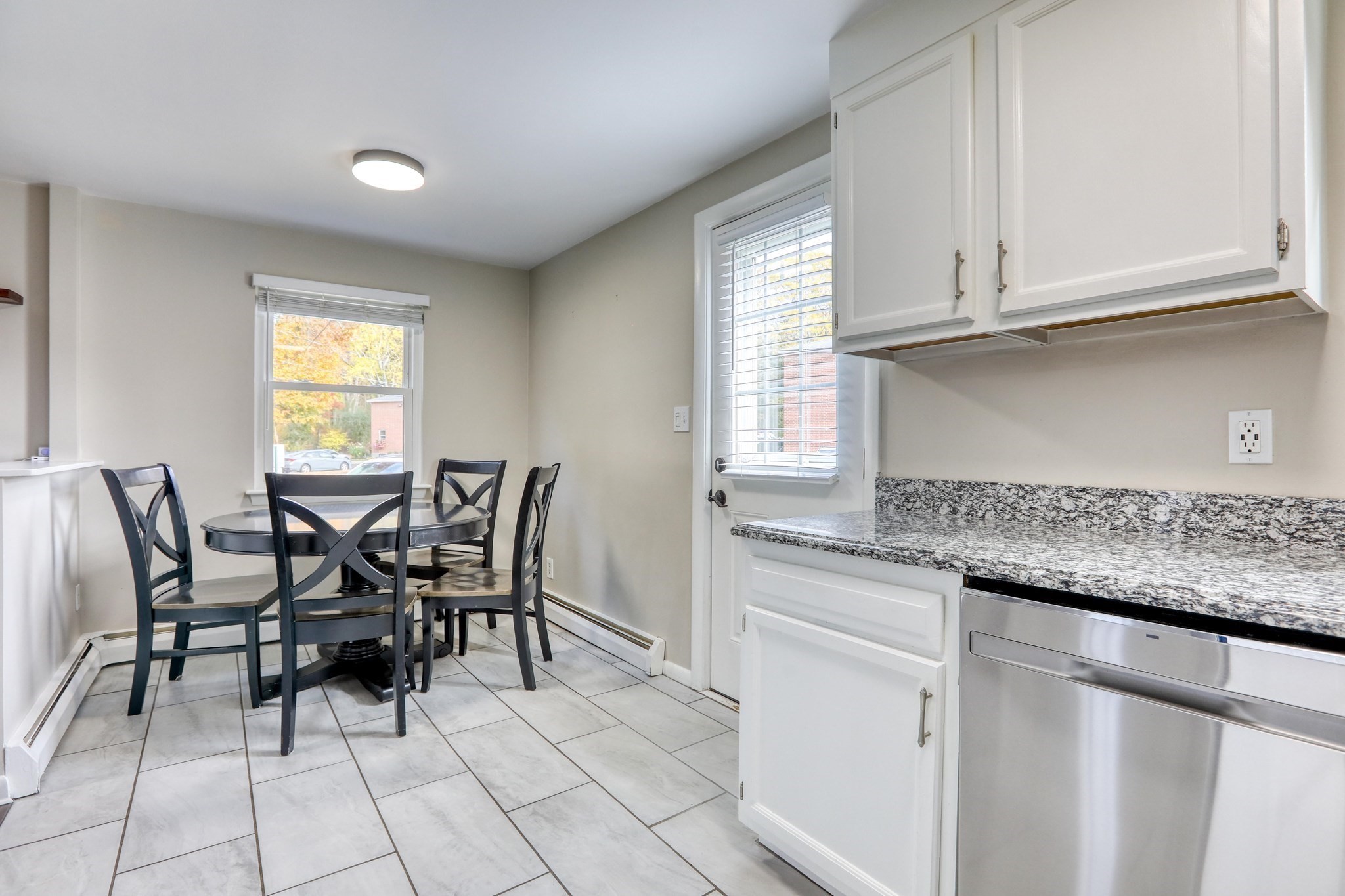 49 Kingston # 49 Property Photo 8