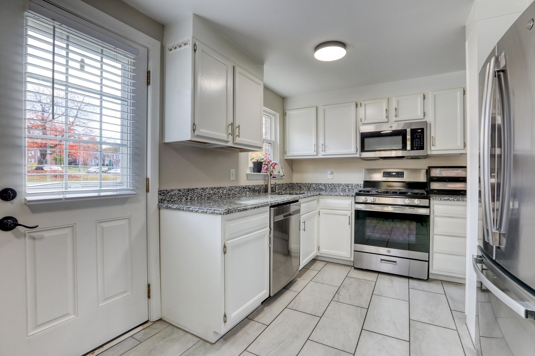 49 Kingston # 49 Property Photo 10