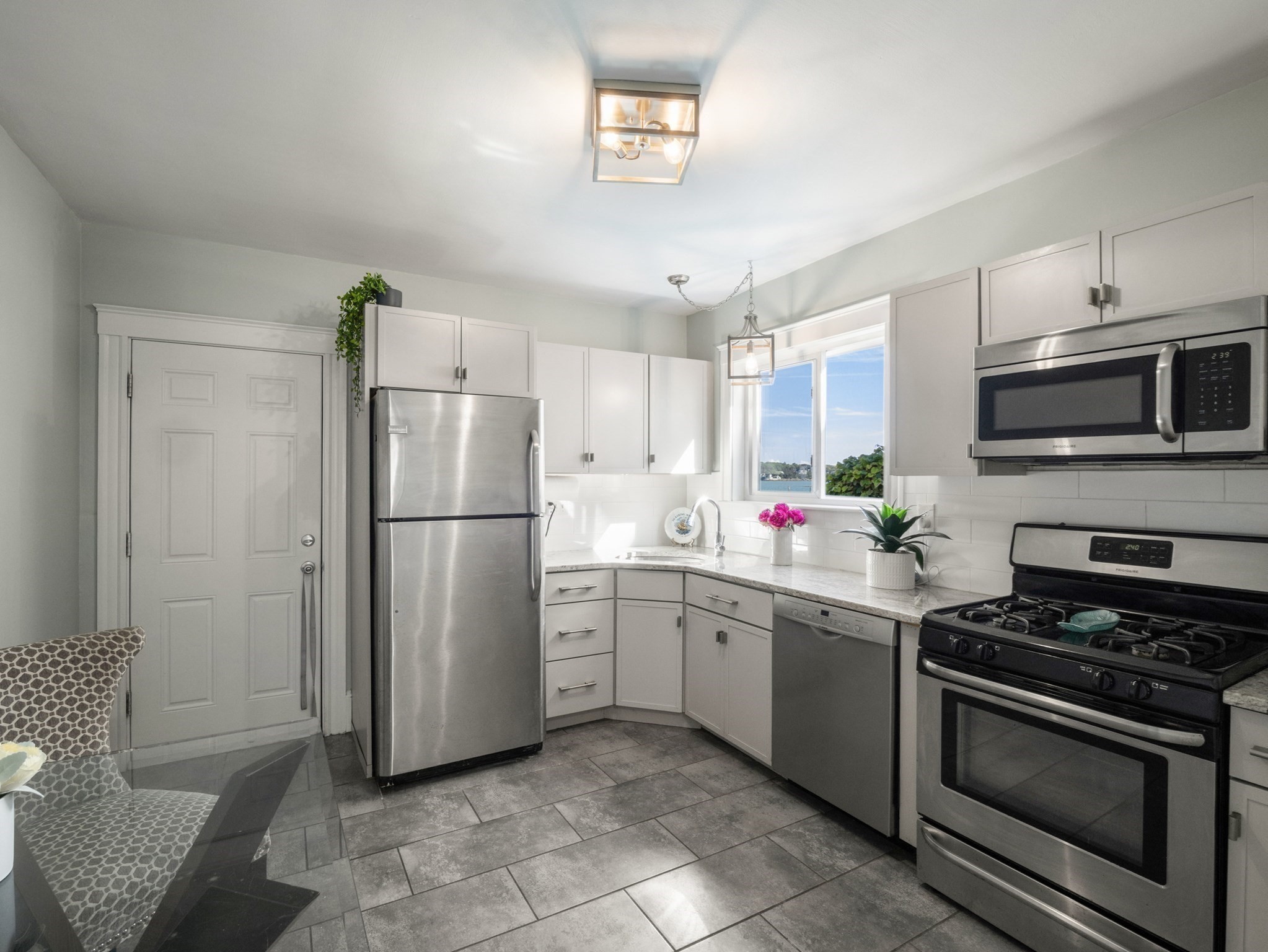 23 Green St # 1r Property Photo 6