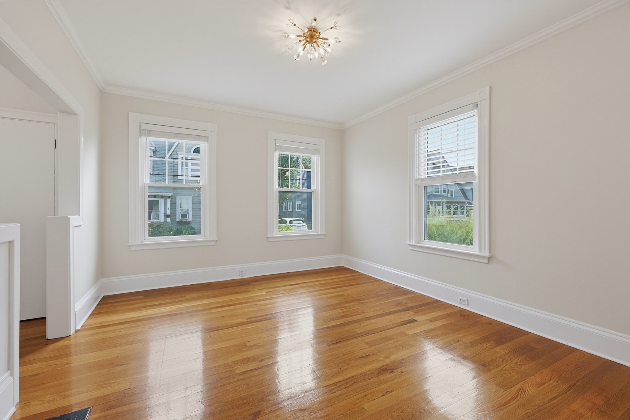 32 Elmwood Avenue Property Photo 6