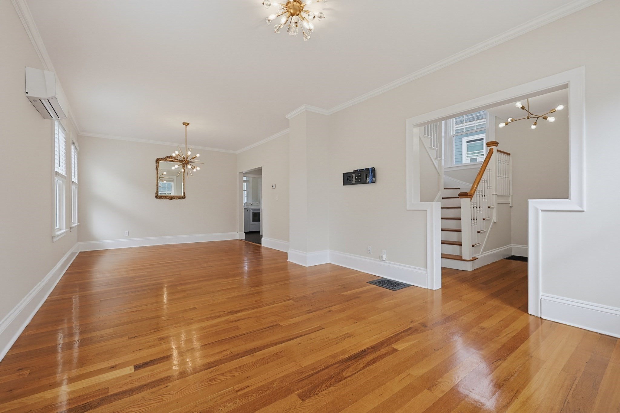 32 Elmwood Avenue Property Photo 8