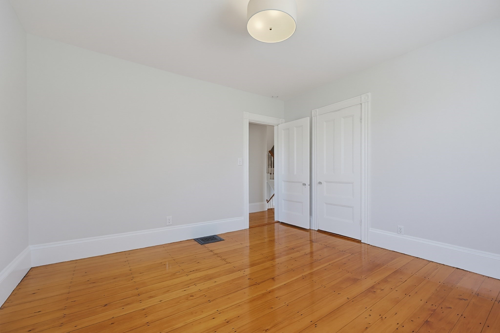 32 Elmwood Avenue Property Photo 30