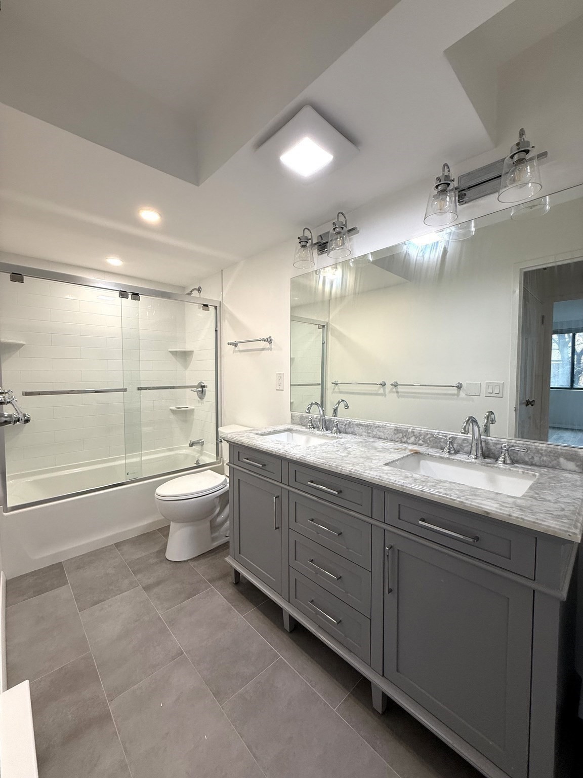 1731 Beacon St # 311 Property Photo 9