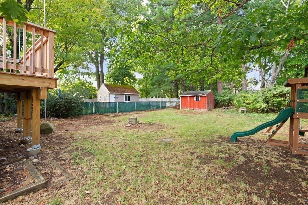 75 Sterling Ave Property Photo 33