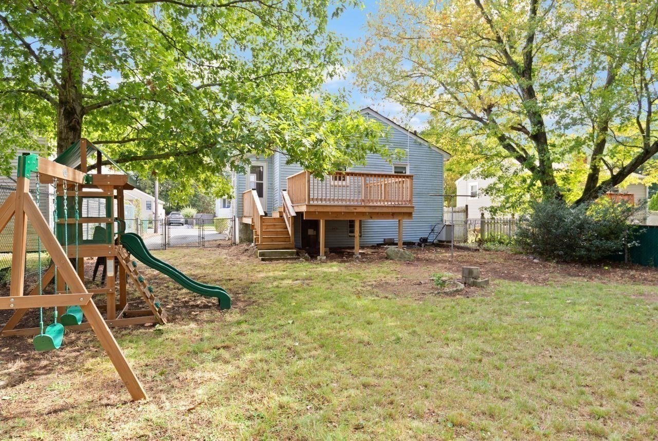 75 Sterling Ave Property Photo 34