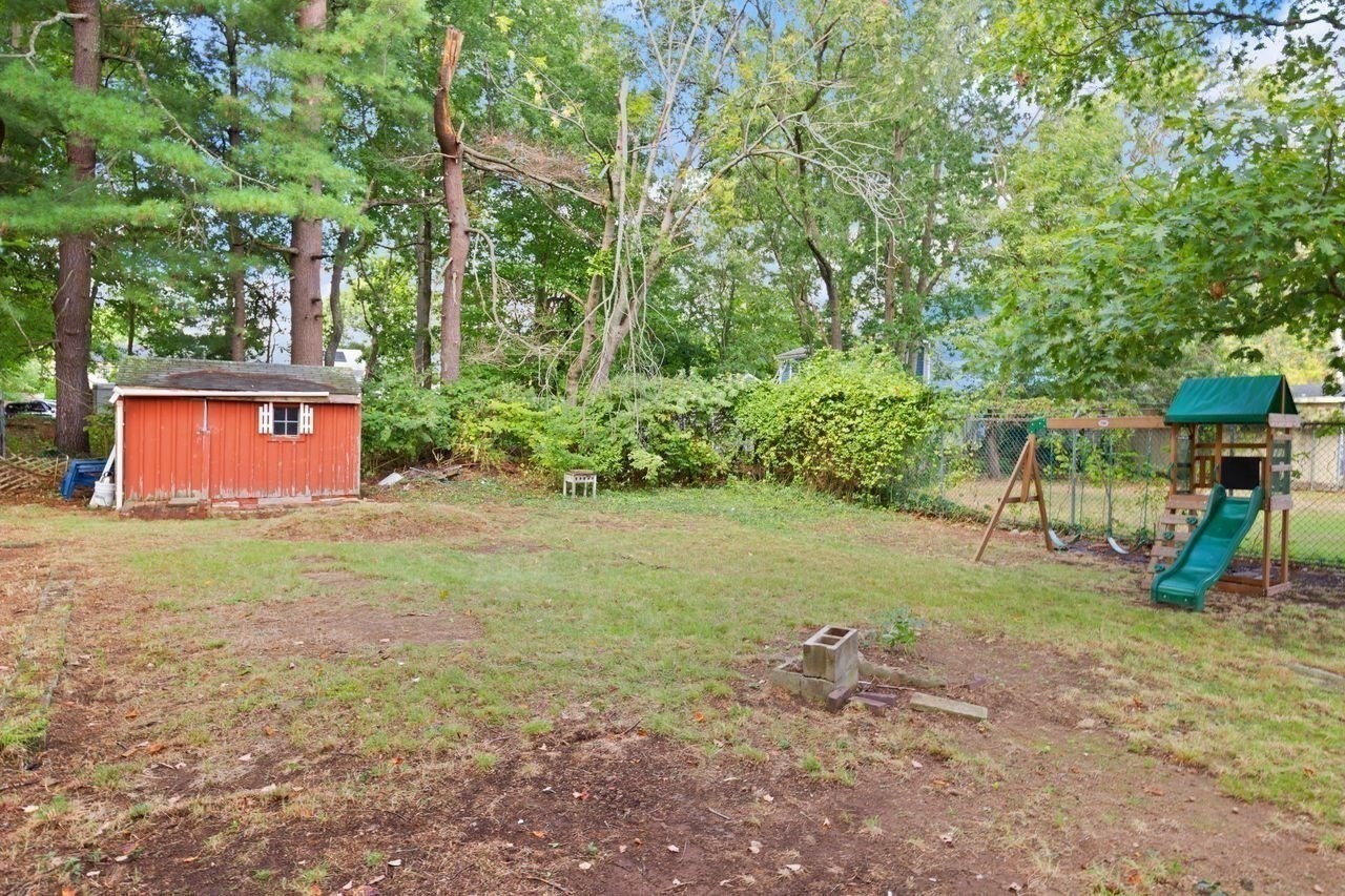 75 Sterling Ave Property Photo 36