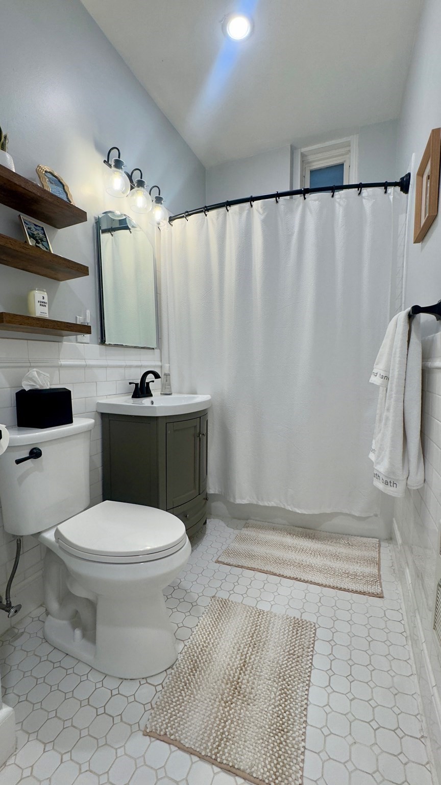 135 Marlborough # 2 Property Photo 8