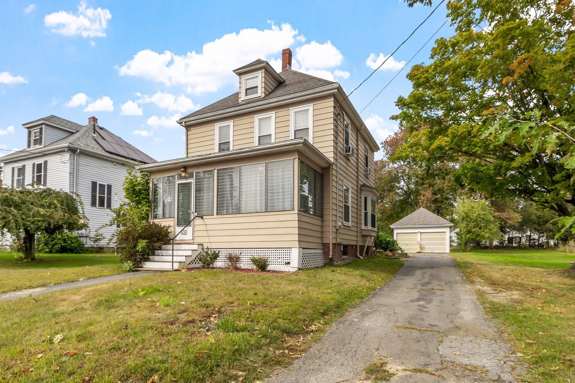 422 Groveland St. Property Photo 3