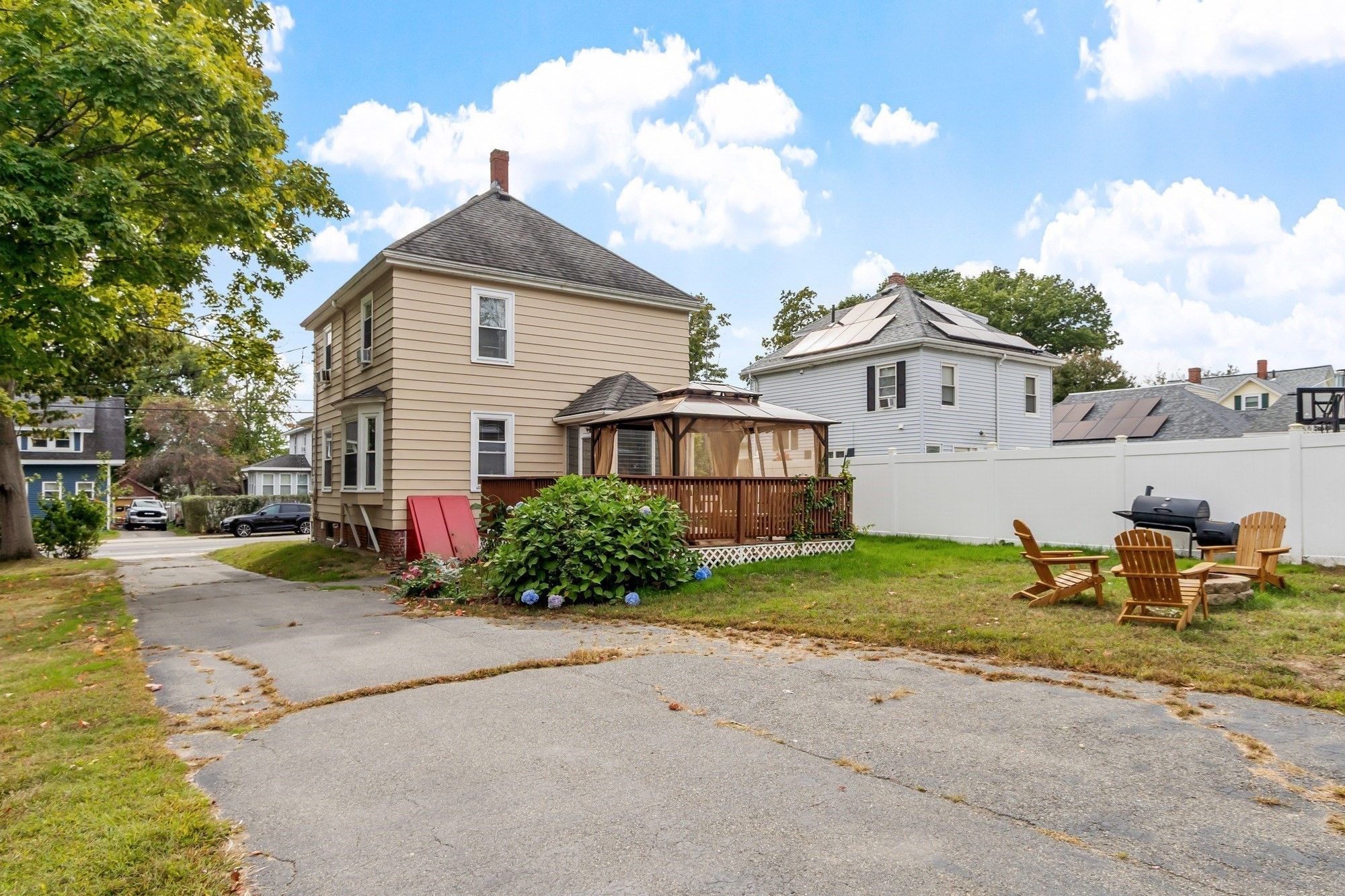422 Groveland St. Property Photo 32