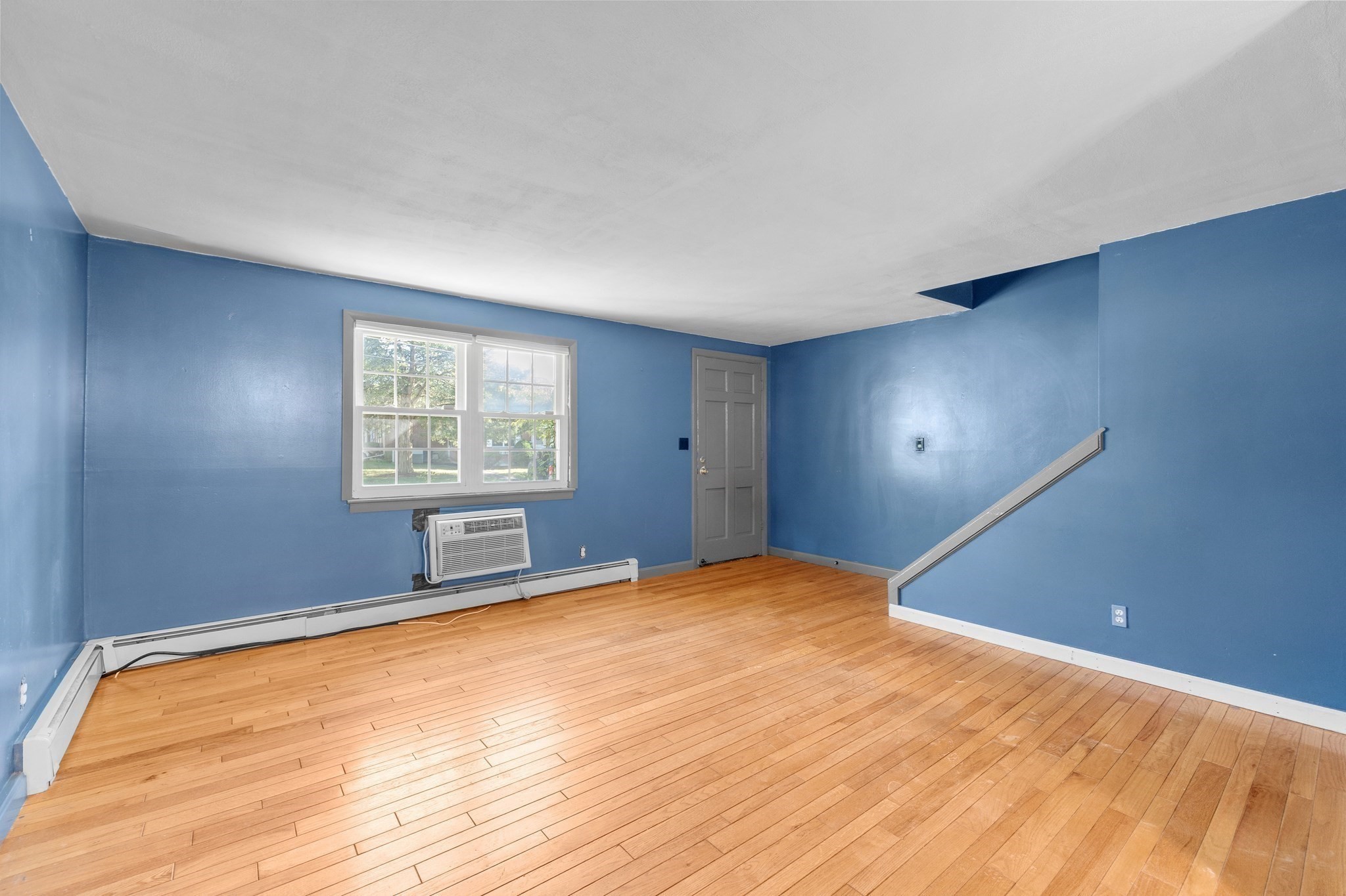 76 Jefferson St # 76 Property Photo 5