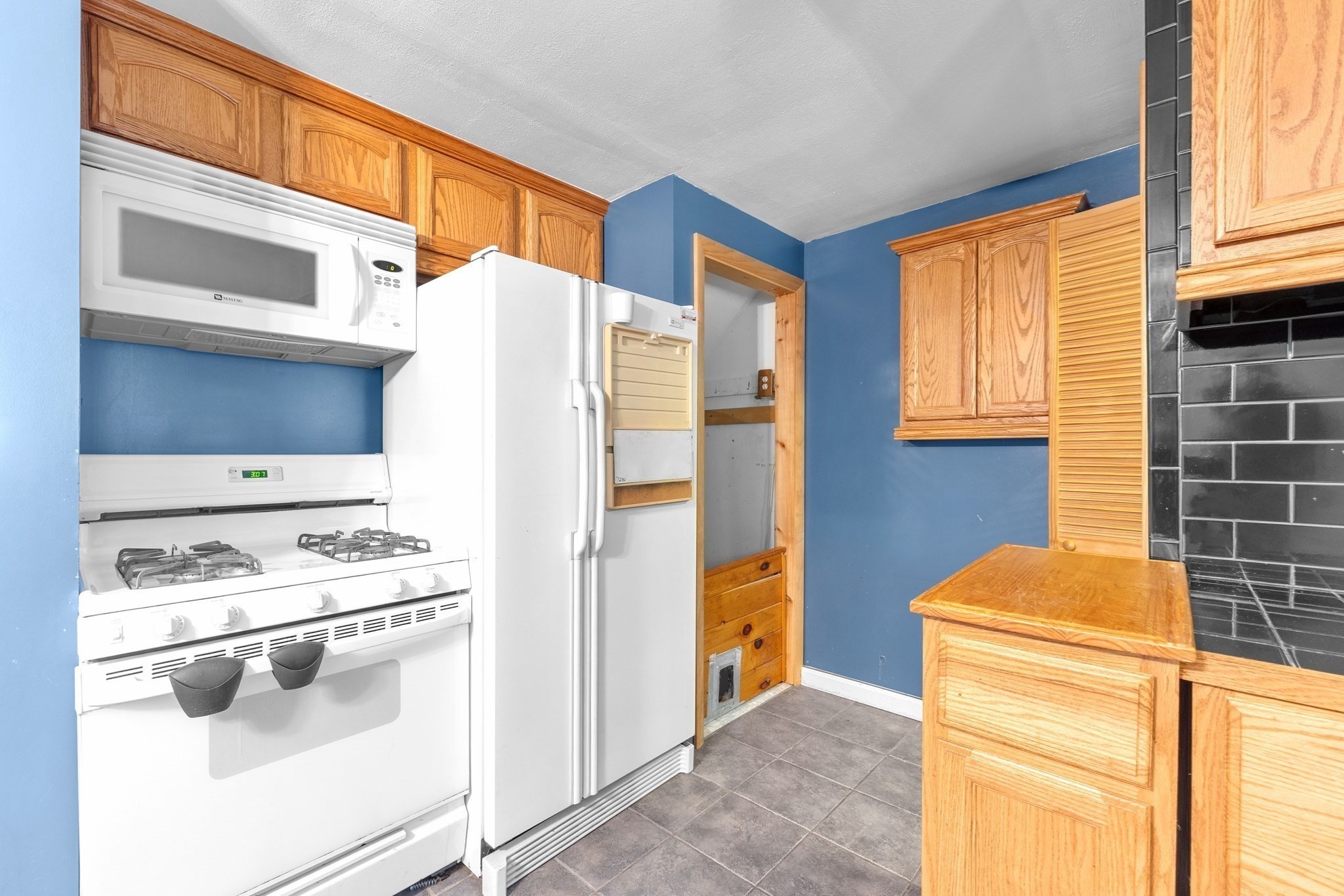76 Jefferson St # 76 Property Photo 10