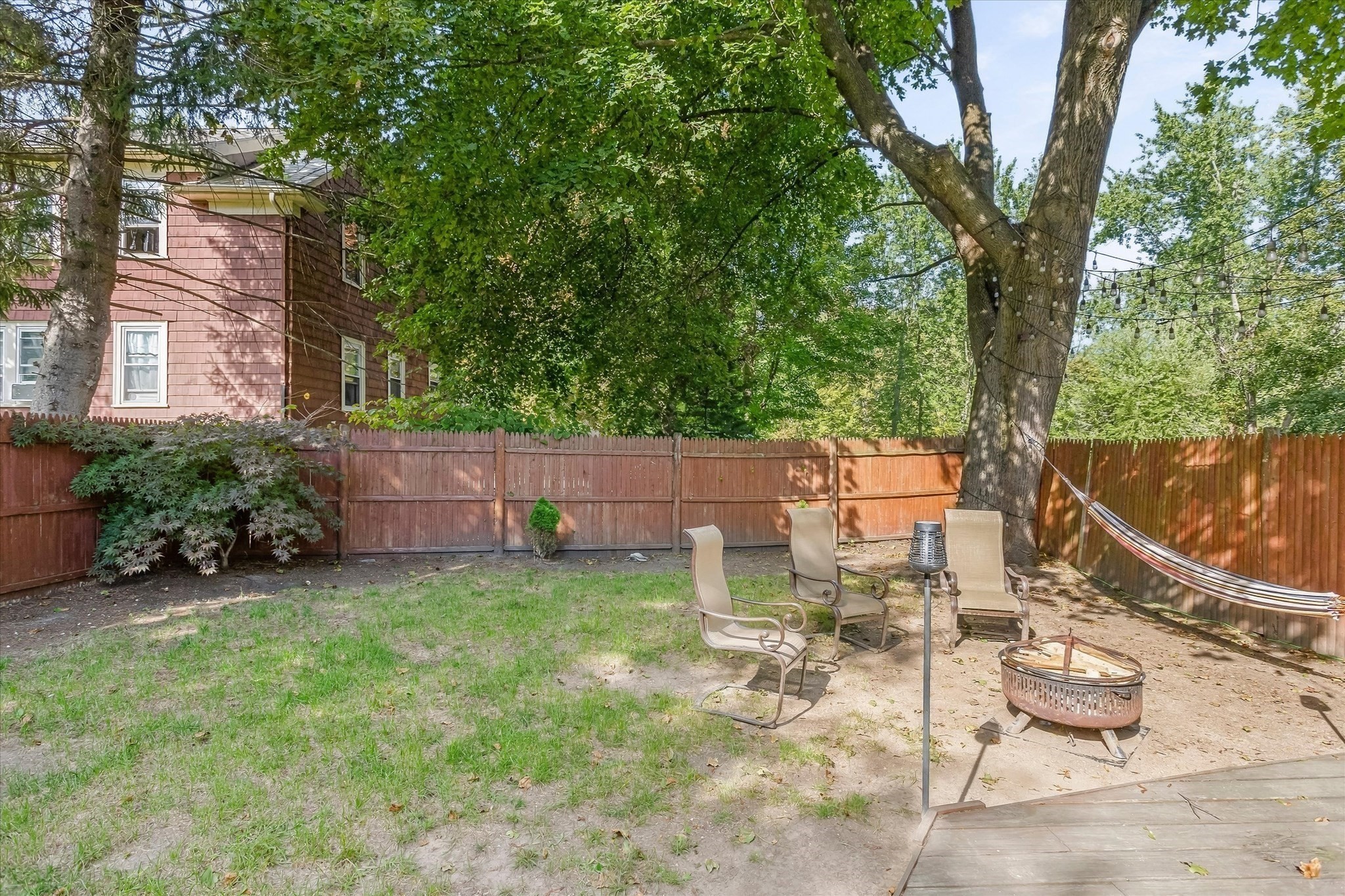 2 Franklin Ave Property Photo 25