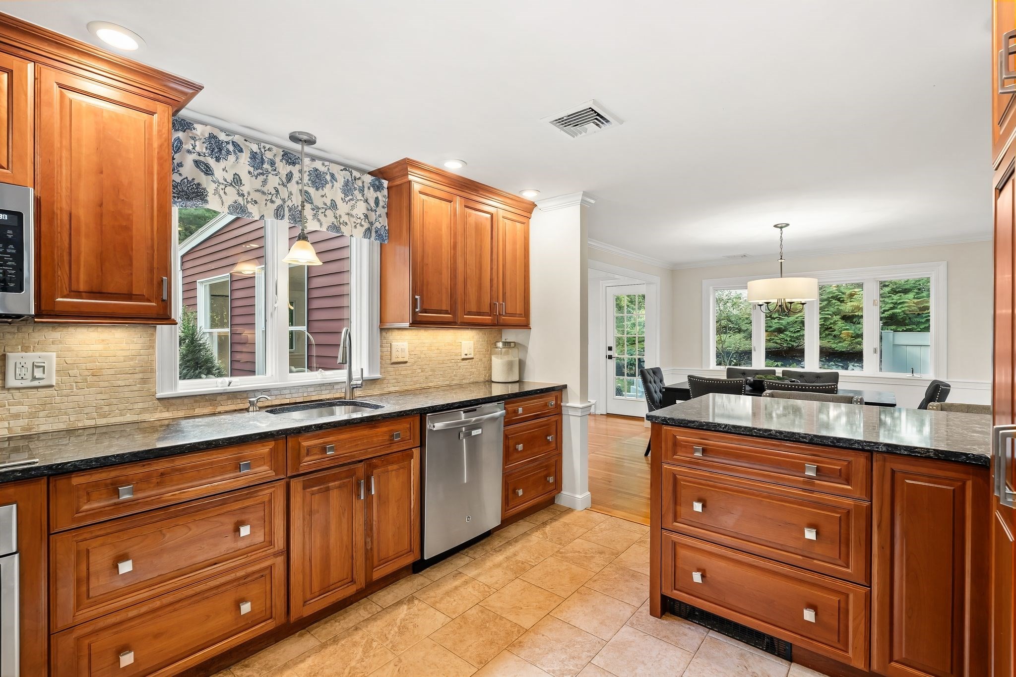 26 Mayflower Road Property Photo 8