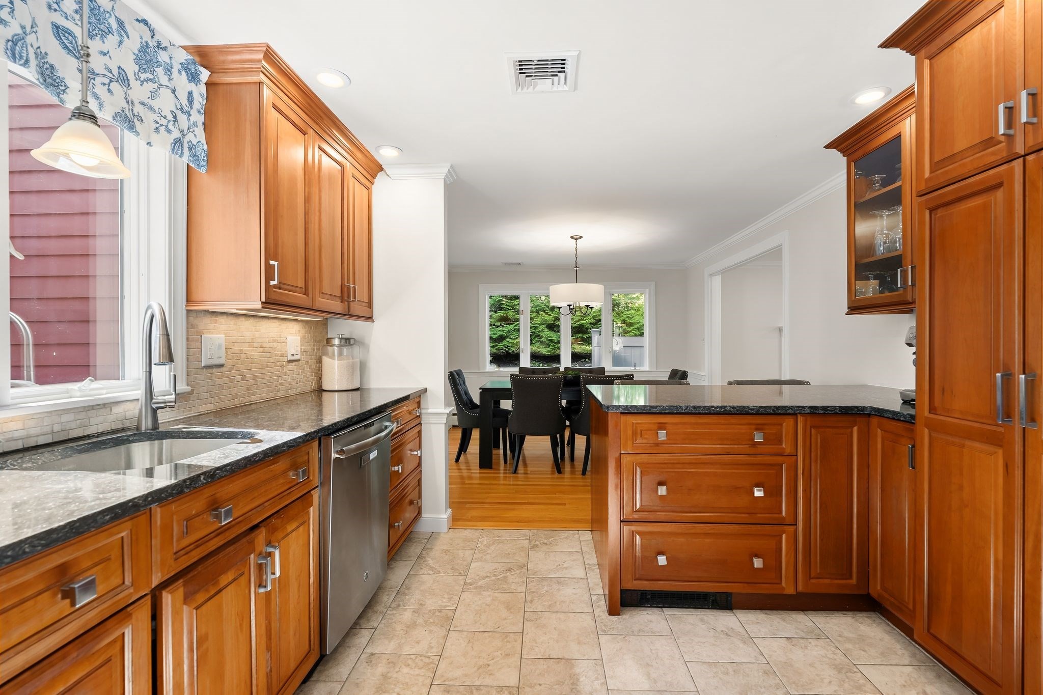 26 Mayflower Road Property Photo 11