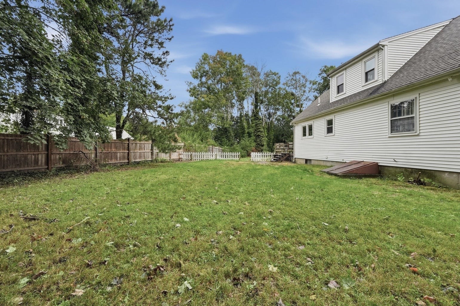 19 Louise Ln Property Photo 38