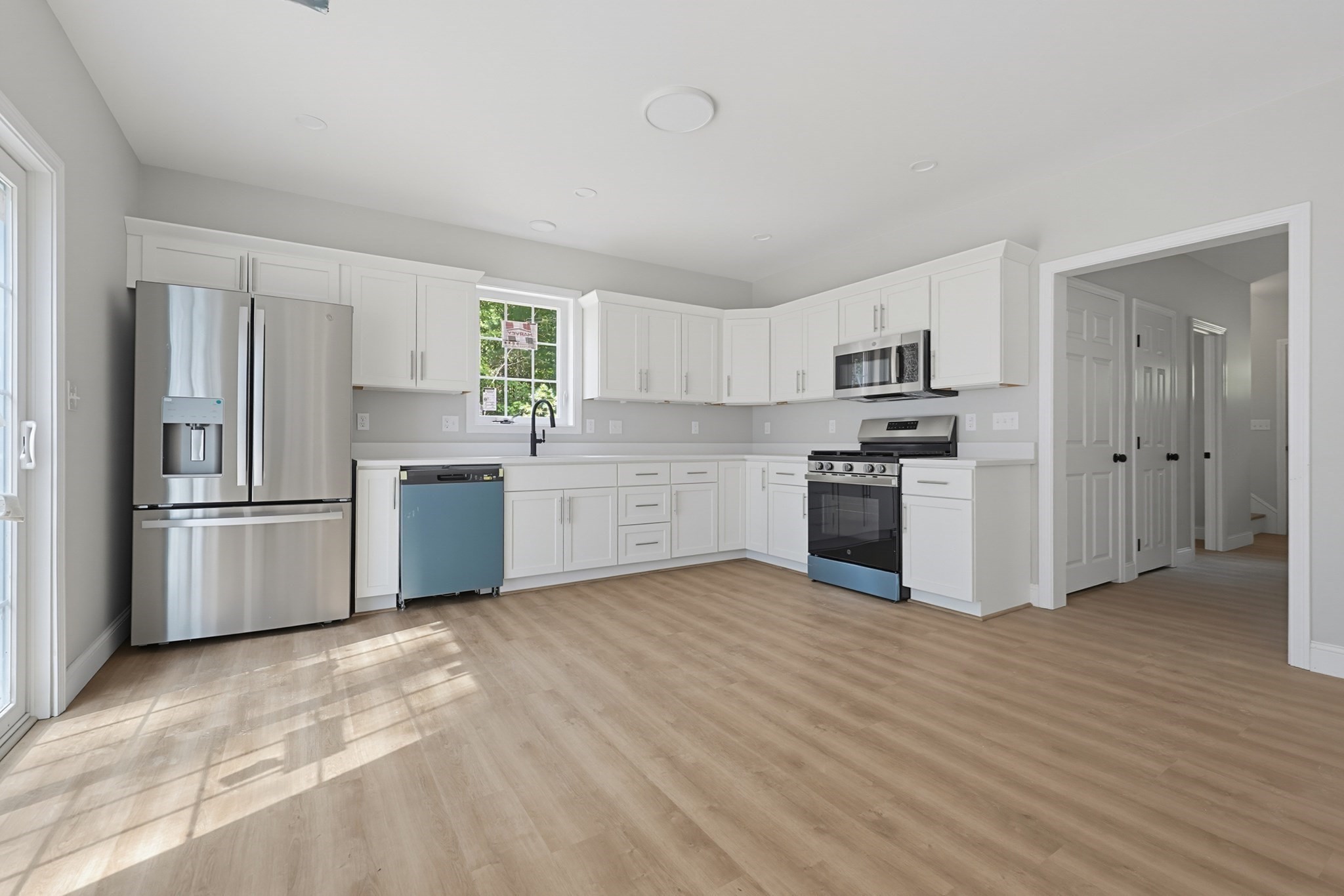 60 Noonan St # 60 Property Photo 4