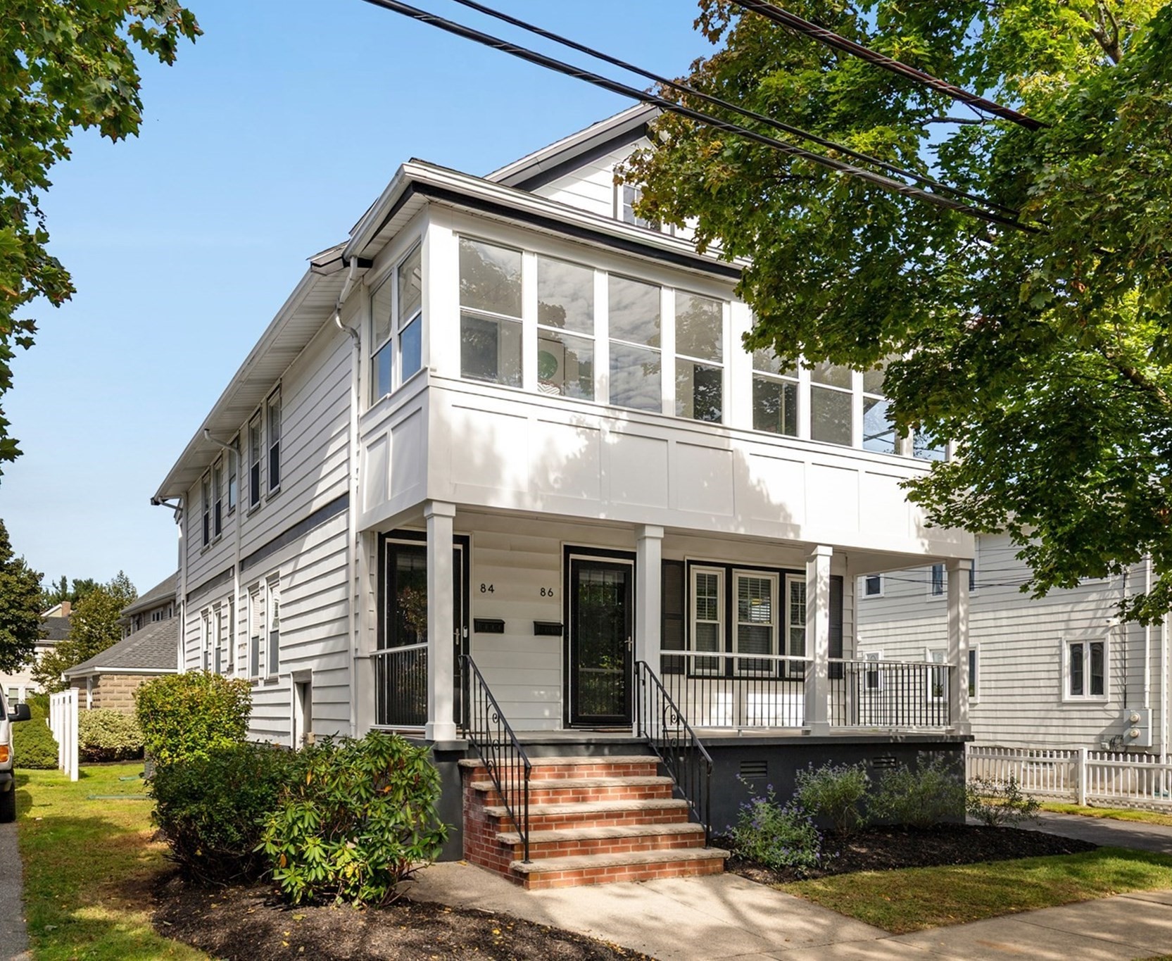 84 Beacon St # 84 Property Photo 1