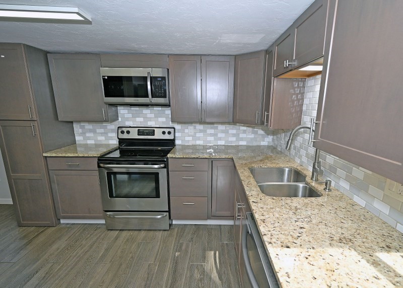 5 Siesta Dr. Property Photo 6