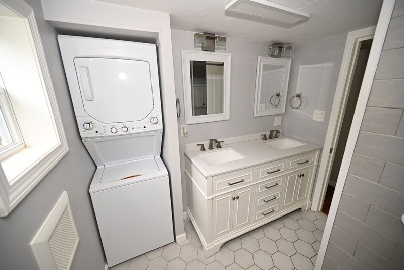 5 Siesta Dr. Property Photo 12