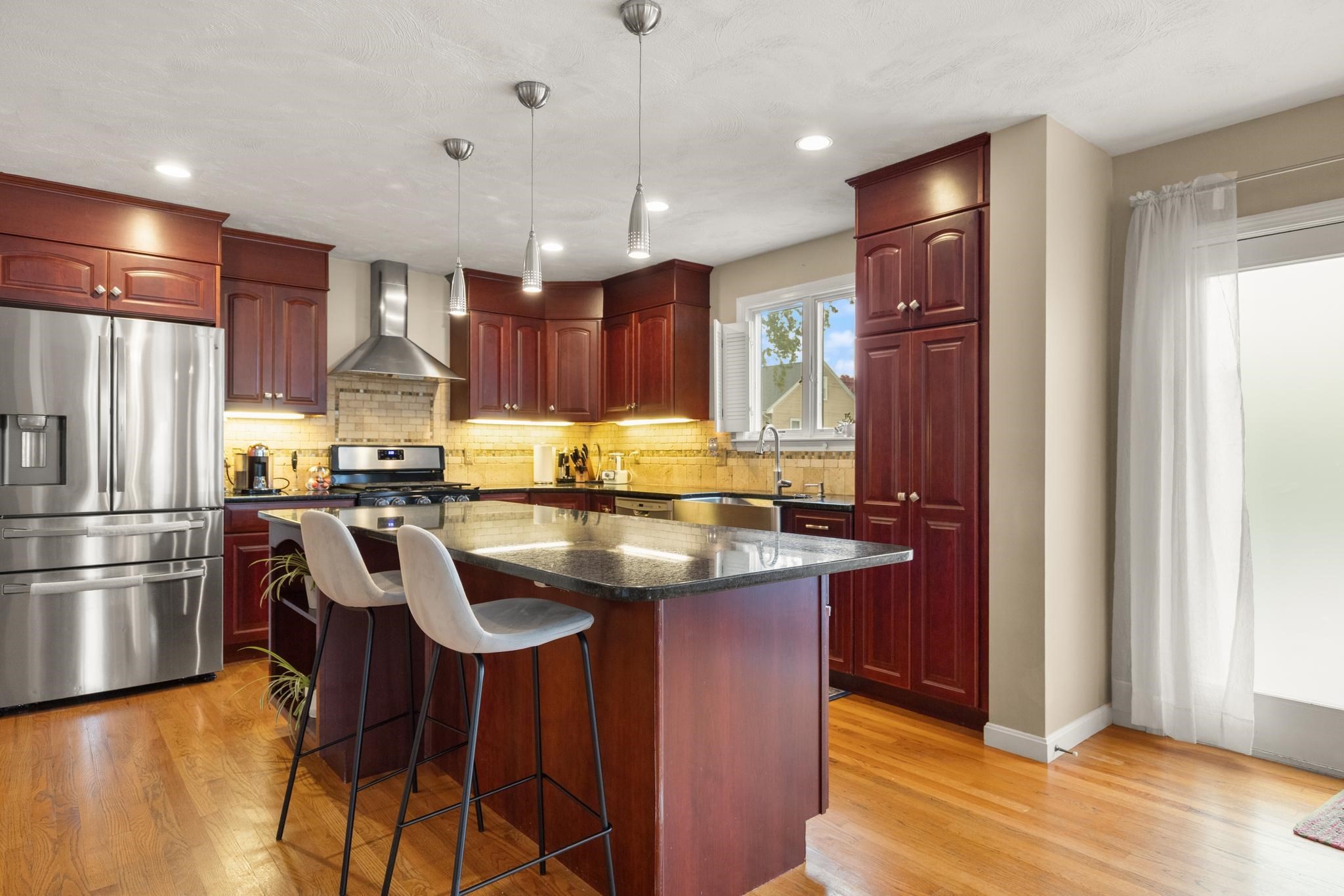 16 Saint James Ave Property Photo 11