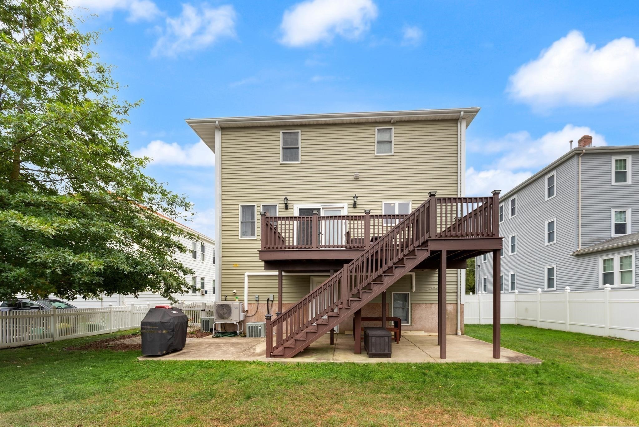 16 Saint James Ave Property Photo 34