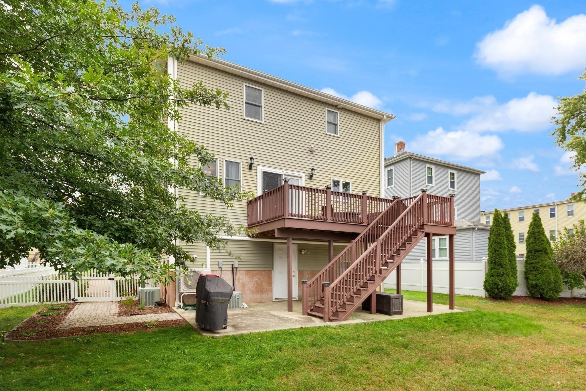 16 Saint James Ave Property Photo 35