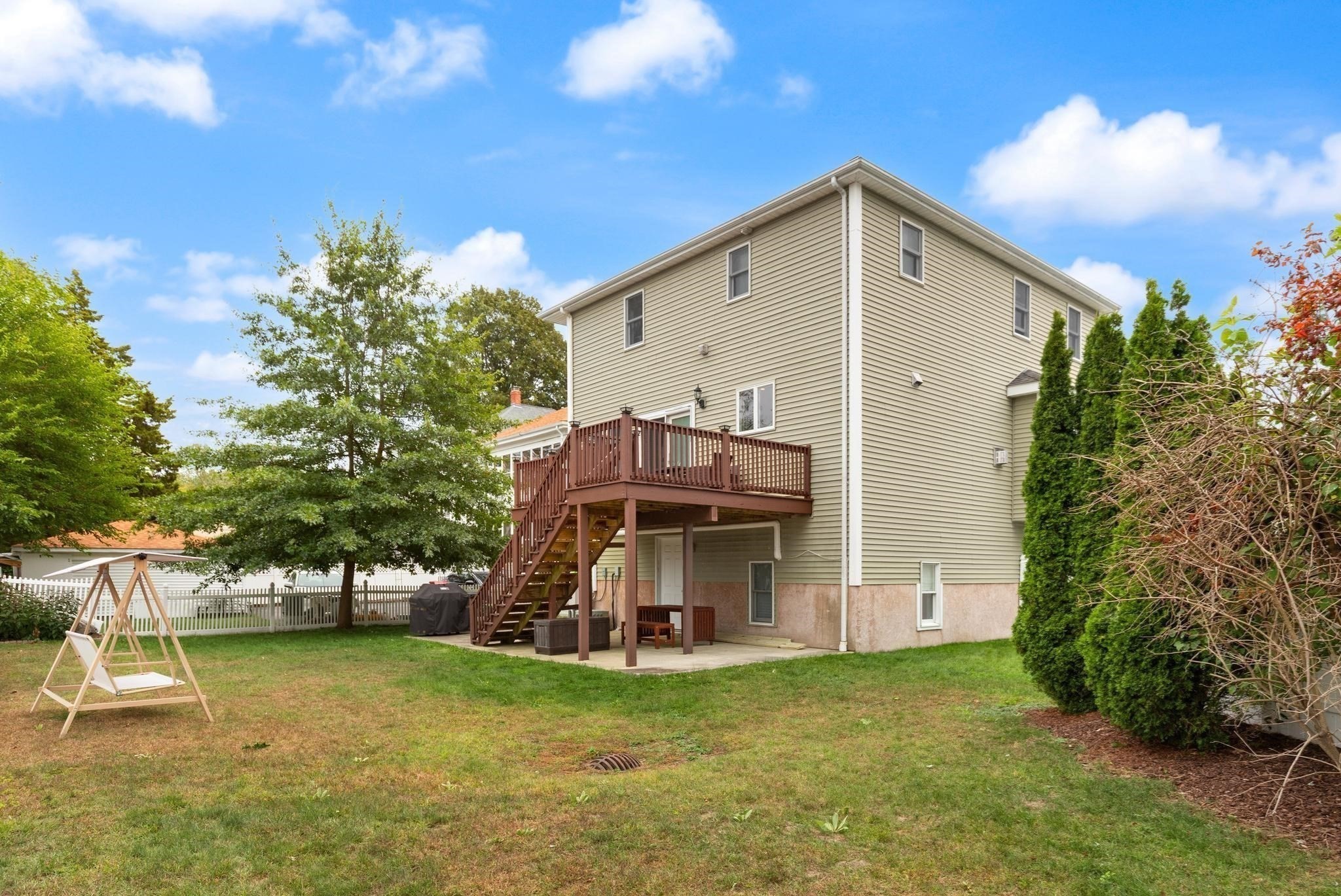 16 Saint James Ave Property Photo 36