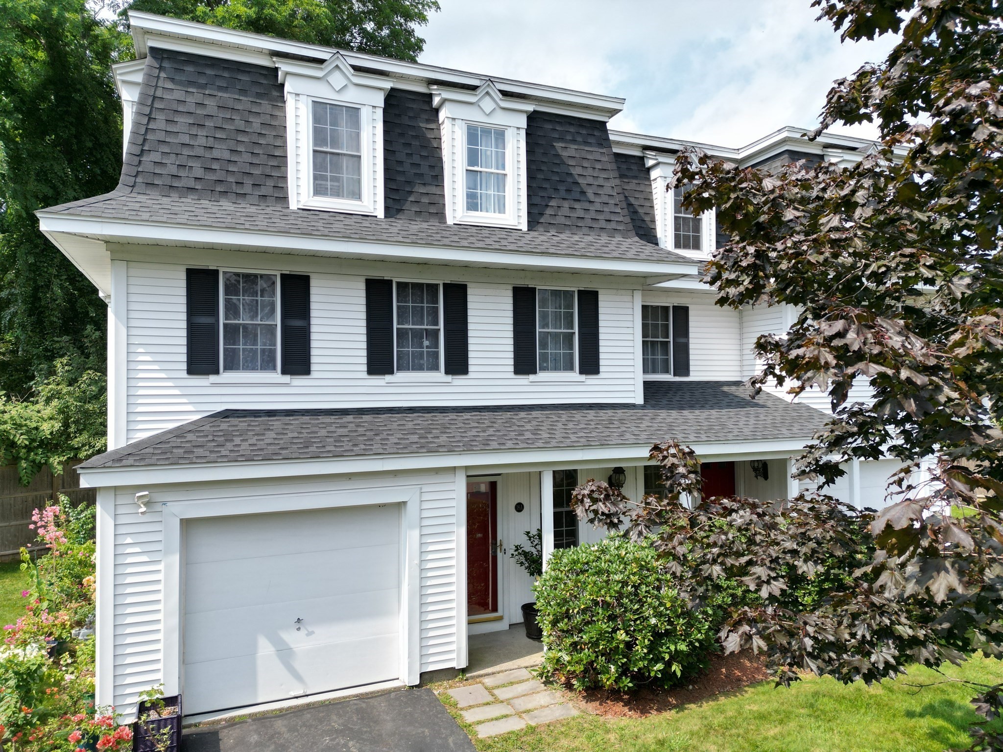 18 Victoria Gdn # A Property Photo 2