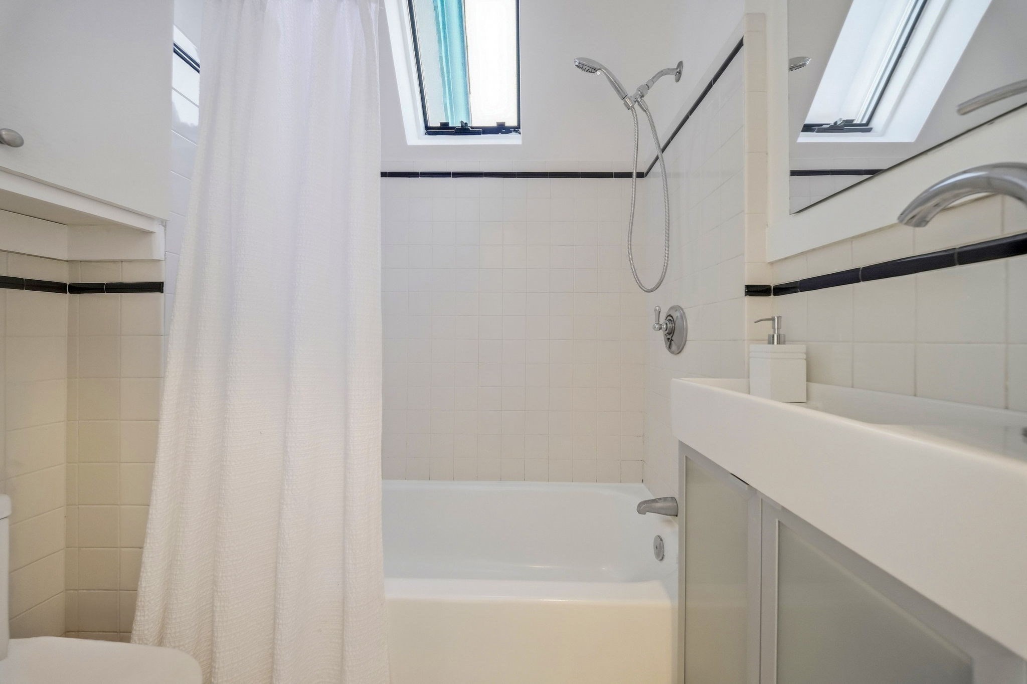26 Spring Garden St Property Photo 24