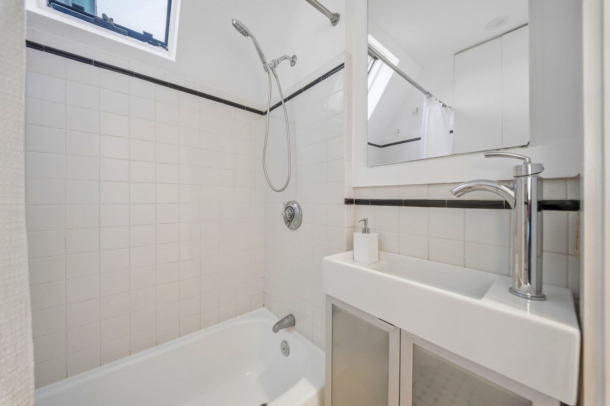 26 Spring Garden St Property Photo 25