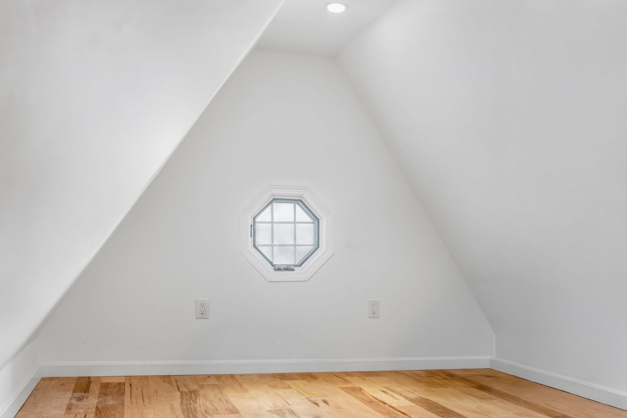 26 Spring Garden St Property Photo 27